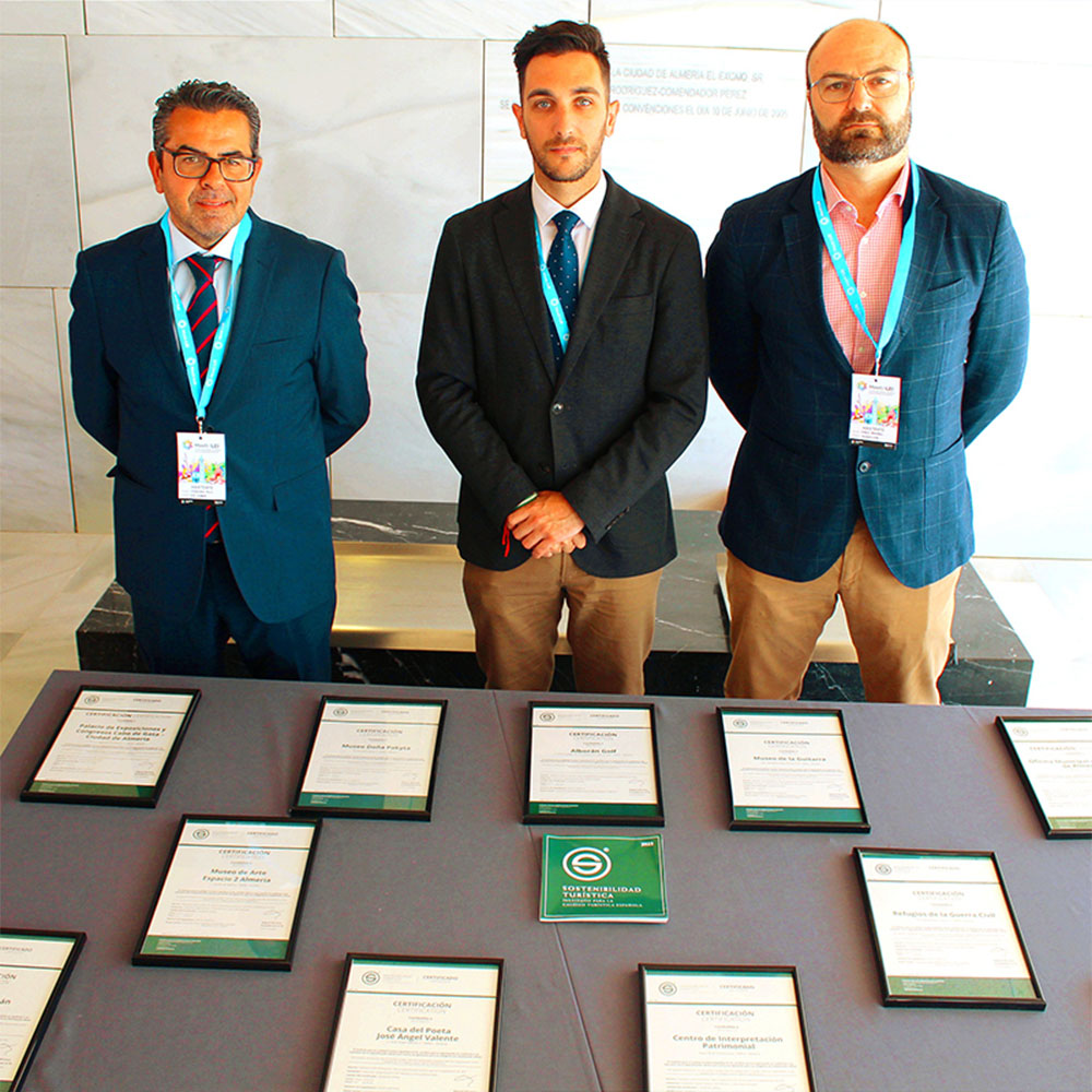 Entrega de certificados “S” sostenibilidad ICTE, en el Segundo Foro de Empresas Turísticas de la Ciudad de Almería Meet in LEI