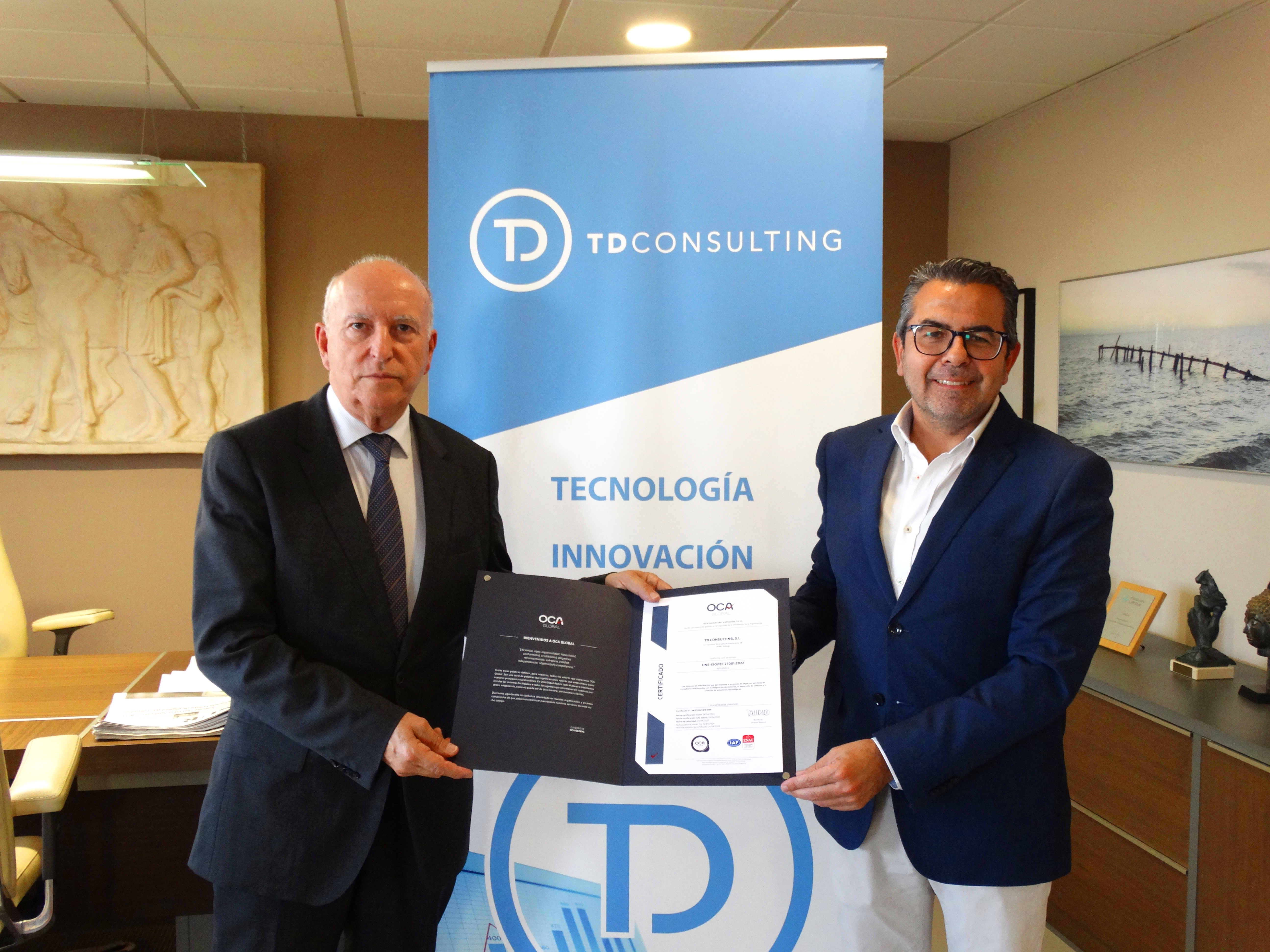 OCA Global delivers ISO 27001 certificate to TD CONSULTING